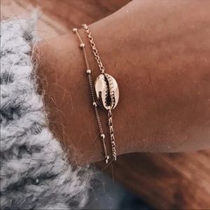 Tati • Layered Cowrie Shell Bracelet